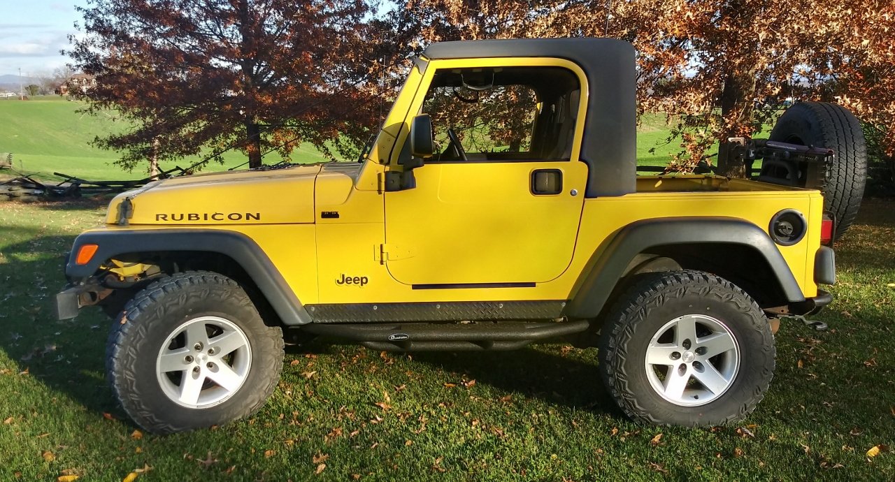 Quadratec QRC Side Armor with Step for 8706 Jeep Wrangler YJ & TJ